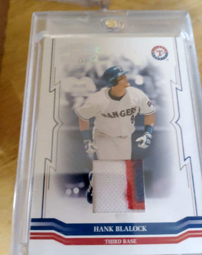 2005 Donruss Throwback Threads #9 Hank Blalock — front