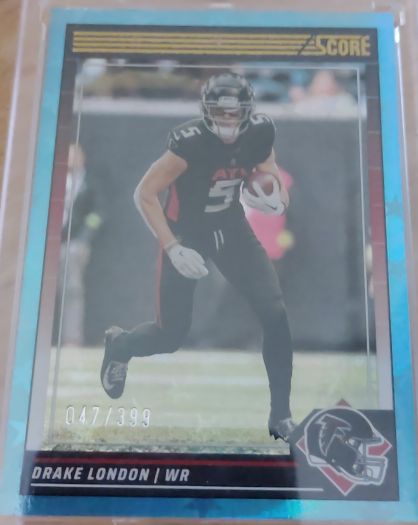 2024 Panini Score #15 Drake London — front
