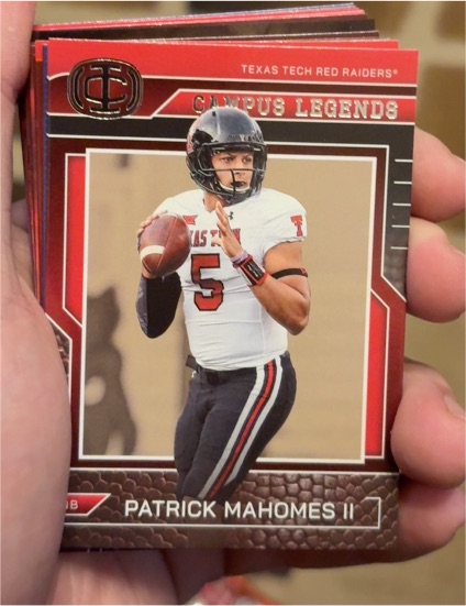 2025 Panini Icon Collection #CL-1 Patrick Mahomes II Campus Legends — front