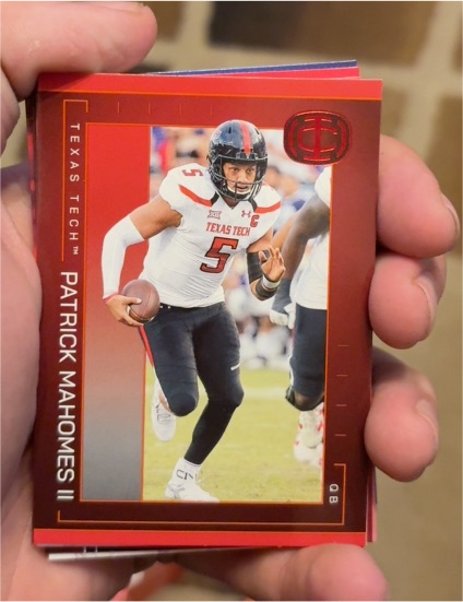 2025 Panini Icon Collection #21 Patrick Mahomes II — front