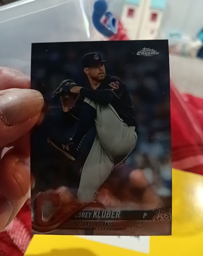 2018 Topps Chrome #20 Corey Kluber — front