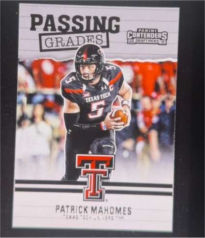 2017 Panini Contenders Draft Picks Passing Grades #5 Patrick Mahomes II Rookie — front