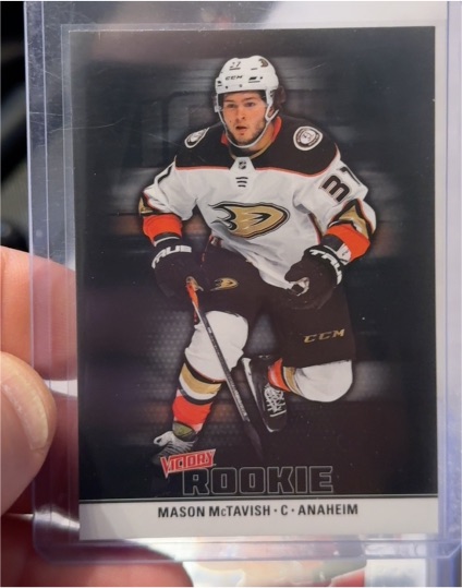2021-22 Upper Deck Victory #V19 Mason McTavish Rookie — front