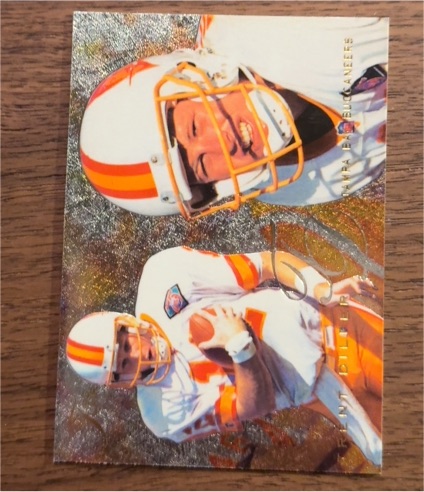 1995 Fleer Flair #203 Trent Dilfer — front
