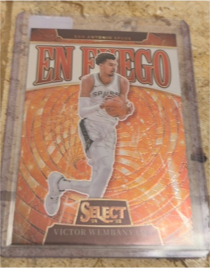 2024-25 Panini Select #8 Victor Wembanyama En Fuego — front