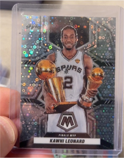 2021-22 Panini Mosaic #300 Kawhi Leonard — front