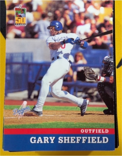 2001 Topps Post Cereal #10 Gary Sheffield — front