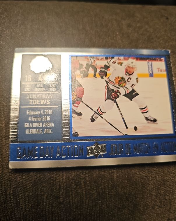 2016-17 Upper Deck Tim Hortons Game Day Action #GDA-4 Jonathan Toews — front