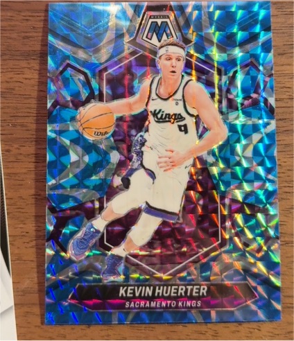 2023-24 Panini Mosaic #10 Kevin Huerter — front