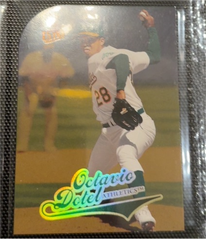 2004 Fleer Ultra Gold Medallion #258 Octavio Dotel — front