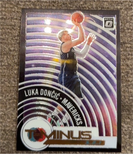2020-21 Panini Donruss Optic #10 Luka Dončić T-Minus — front