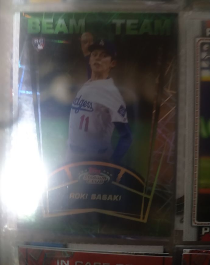 2025 Topps Stadium Club Beam Team #BT-1 Roki Sasaki — front