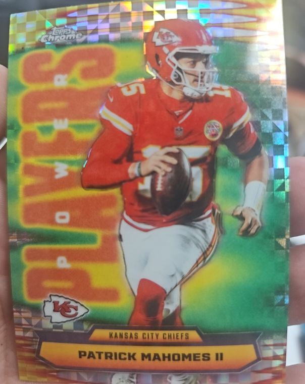 2025 Topps Chrome #PP-6 Patrick Mahomes II Power Players X-Fractor — front