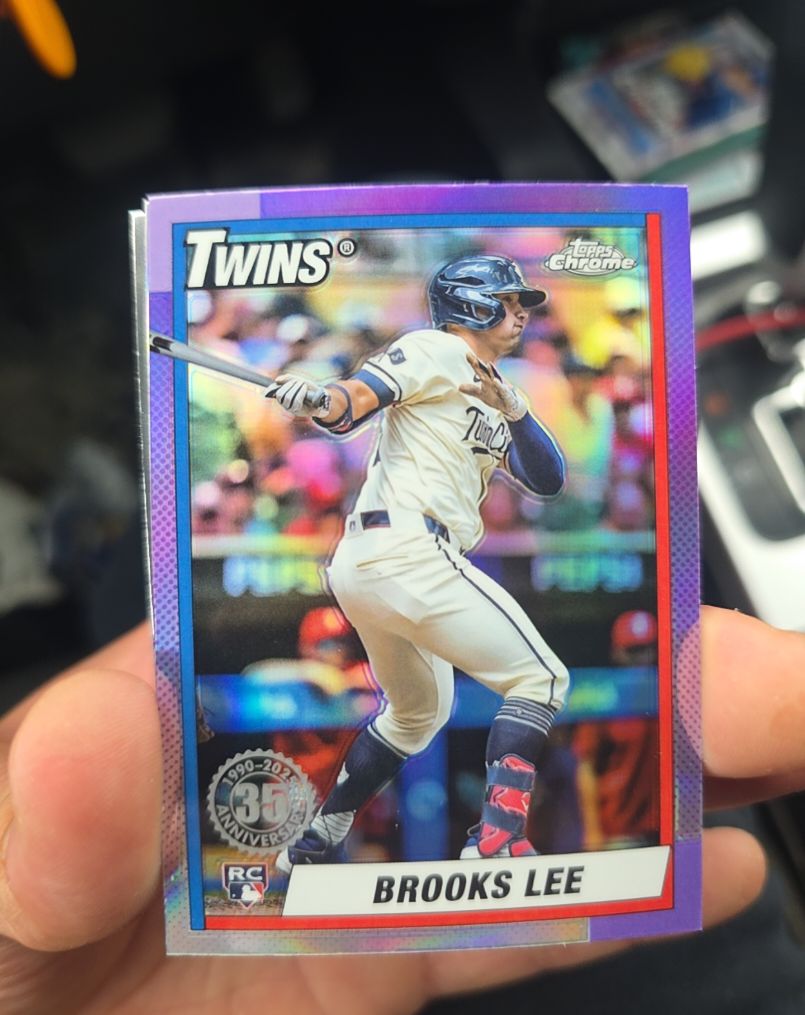 2025 Topps Chrome 35th Anniversary #90CB-20 Brooks Lee — front