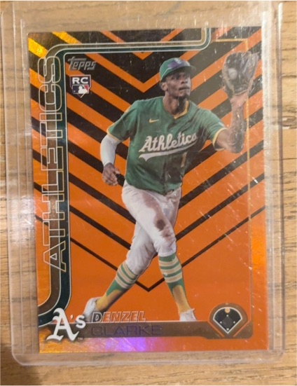 2025 Topps Update Series #US14 Denzel Clarke — front