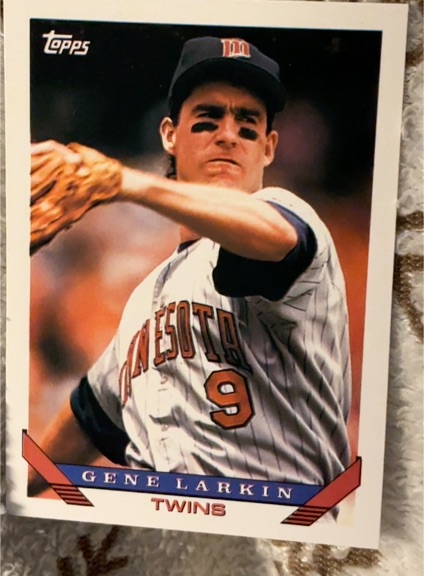 1993 Topps #61 Gene Larkin Minnesota Twins — front