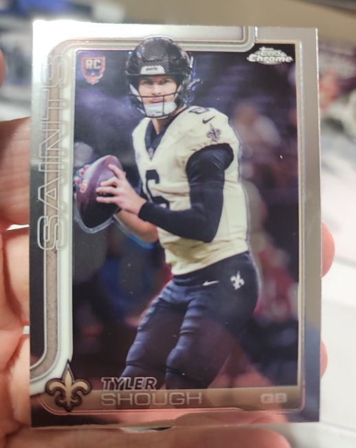 2025 Topps Chrome #398 Tyler Shough — front