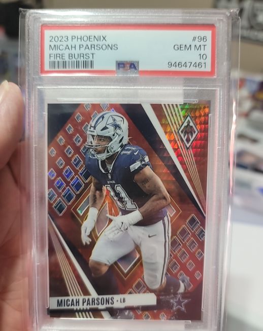2023 Panini Phoenix #96 Micah Parsons Fire Burst — front