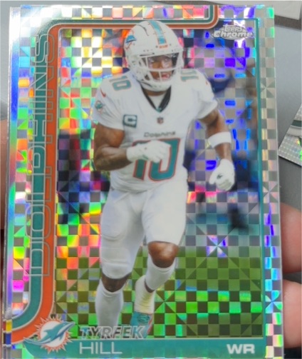 2025 Topps Chrome #185 Tyreek Hill — front