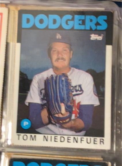 1986 Topps #56 Tom Niedenfuer — front