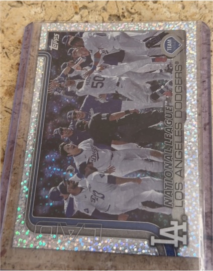 2025 Topps Series 1 #302 Los Angeles Dodgers Team Card — front