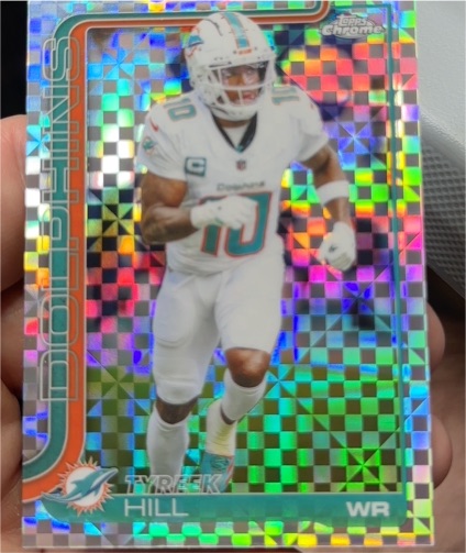 2025 Topps Chrome #185 Tyreek Hill — front