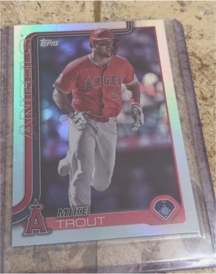2025 Topps #200 Mike Trout — front