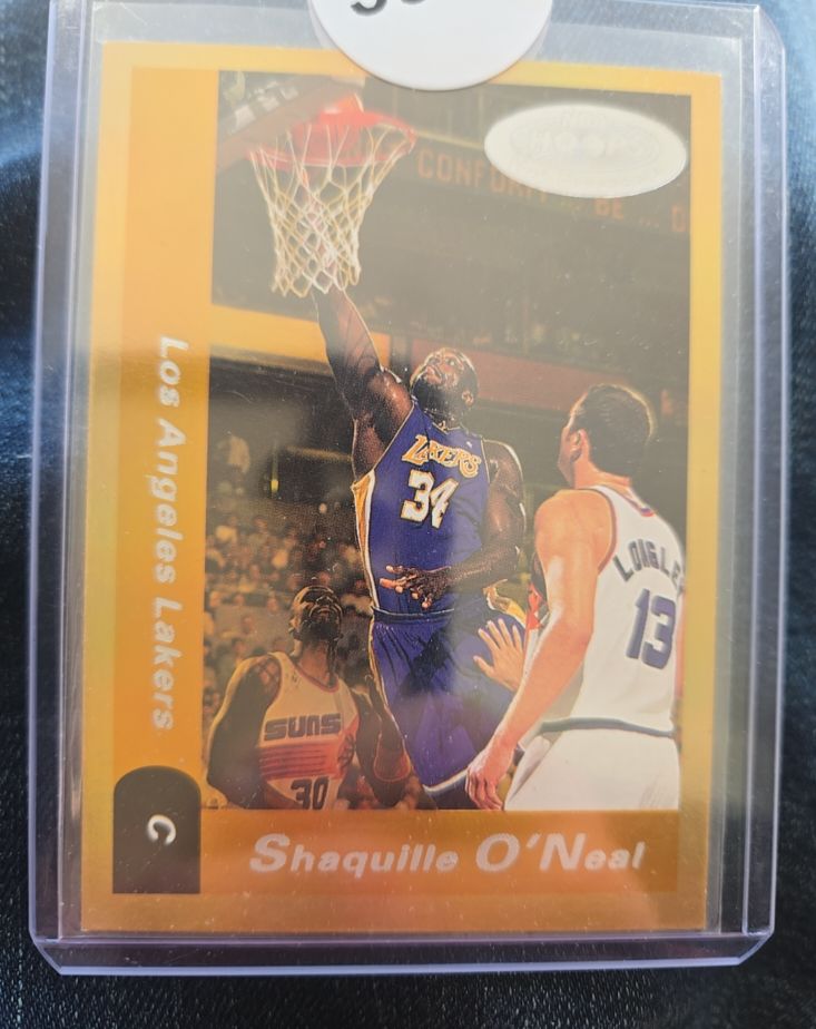 2000-01 Fleer NBA Hoops Hot Prospects #65 Shaquille O'Neal — front