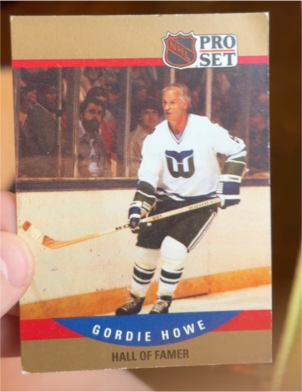1990 Pro Set #660 Gordie Howe Hall of Famer — front