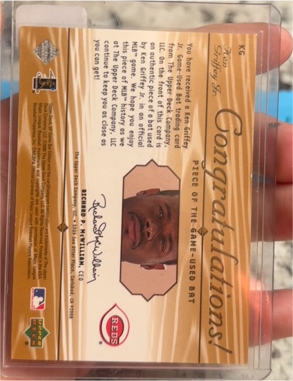 2001 Upper Deck Ovation #KG Ken Griffey Jr. — front
