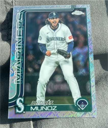 2025 Topps Chrome Update #USC108 Andrés Muñoz — front