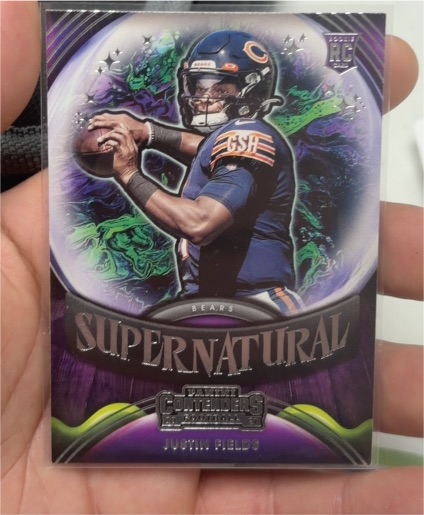 2021 Panini Contenders Supernatural #SN-JFI Justin Fields — front