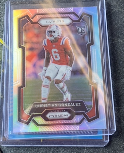 2023 Panini Prizm #369 Christian Gonzalez — front
