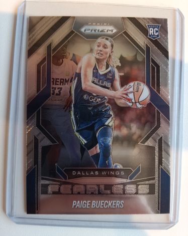 2025 Panini Prizm WNBA #13 Paige Bueckers Fearless Rookie Card — front