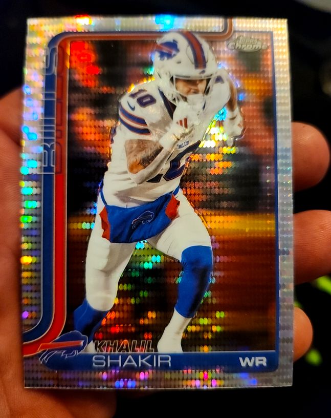 2025 Topps Chrome #32 Khalil Shakir Pulsar Refractor Buffalo Bills — front