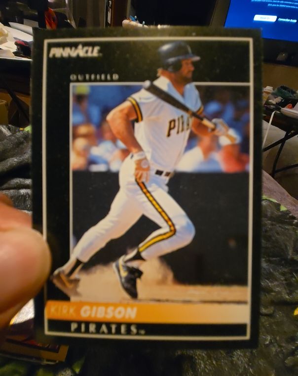 1992 Pinnacle #481 Kirk Gibson — front