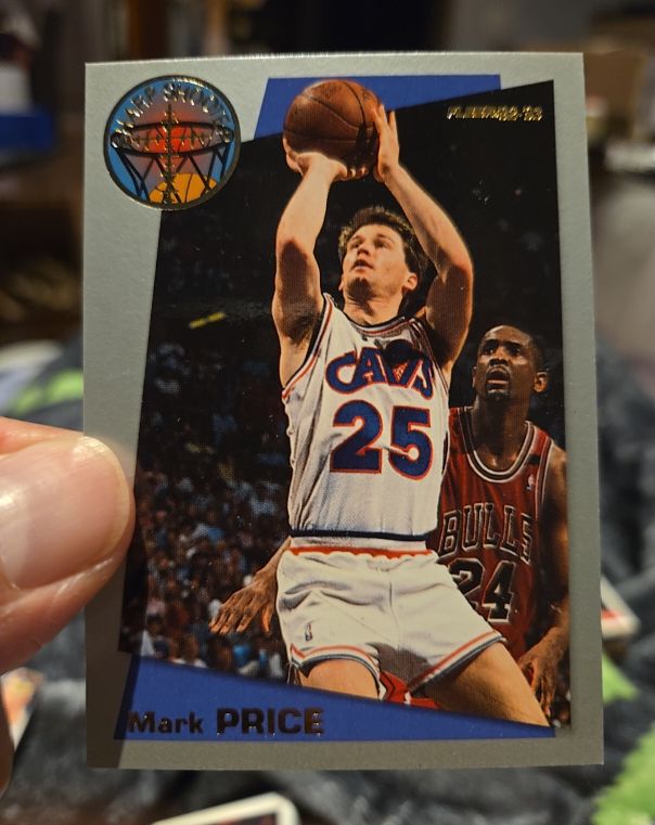 1992-93 Fleer Sharp Shooter #7 Mark Price — front