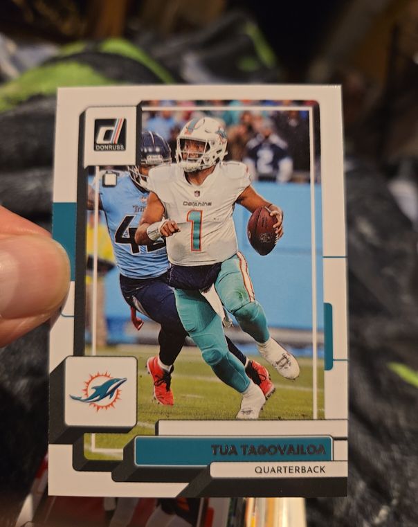 2022 Panini Donruss #125 Tua Tagovailoa — front