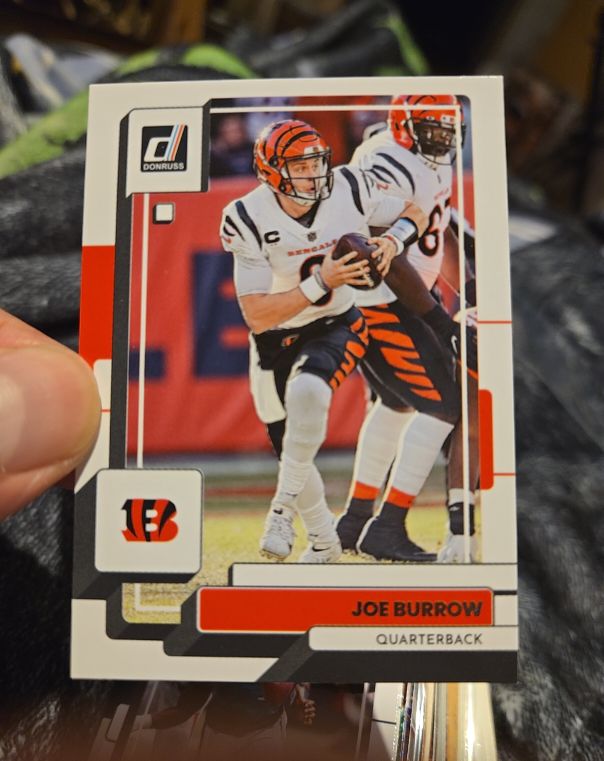 2022 Donruss #199 Joe Burrow — front