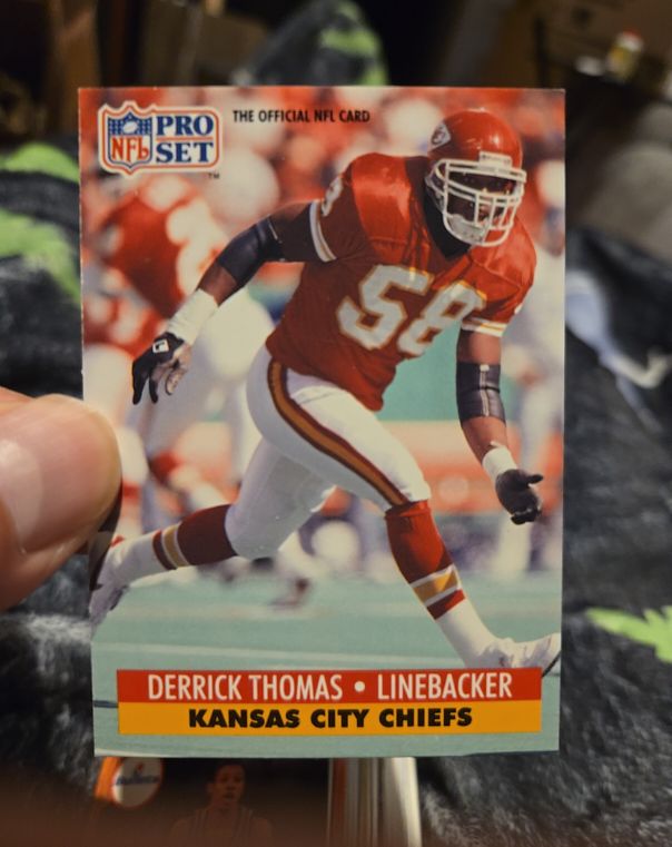1991 Pro Set #188 Derrick Thomas — front