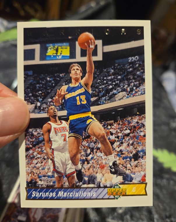 1992-93 Upper Deck #249 Sarunas Marciulionis — front