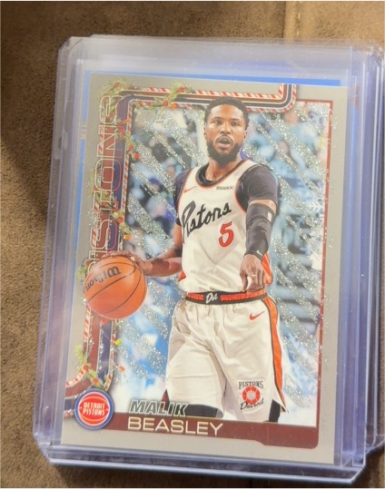 2025-26 Topps Holiday #H35 Malik Beasley — front