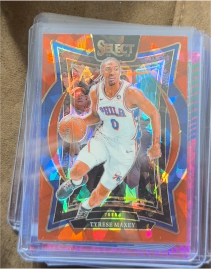 2024-25 Panini Select Concourse #20 Tyrese Maxey Orange Flash Prizm Philadelphia 76ers — front