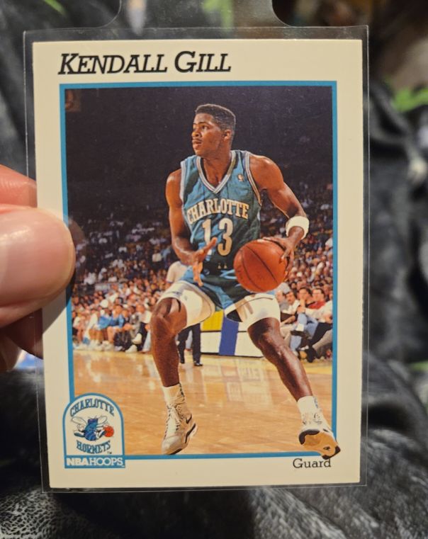 1991-92 NBA Hoops #21 Kendall Gill — front