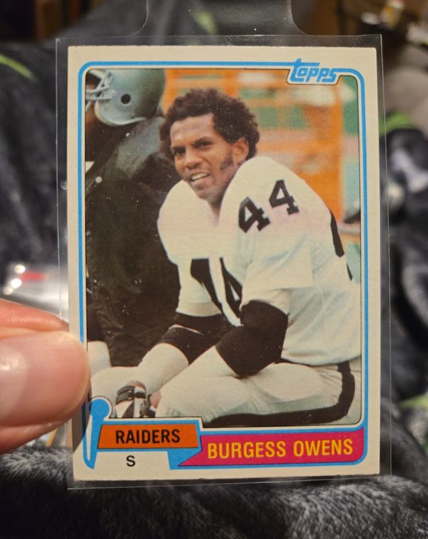1981 Topps #429 Burgess Owens — front