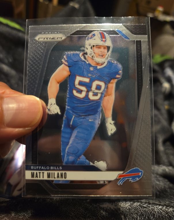 2024 Panini Prizm #33 Matt Milano — front