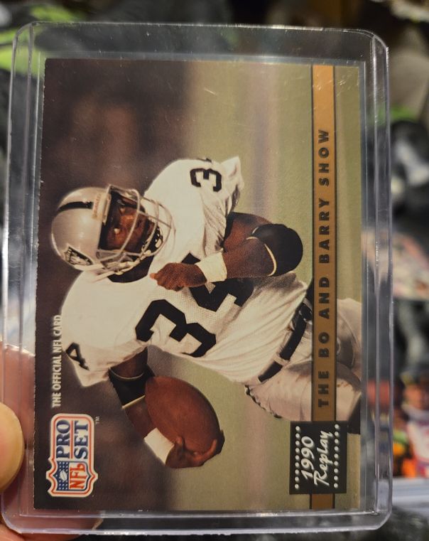 1991 Pro Set #335 The Bo and Barry Show Bo Jackson, Barry Sanders — front