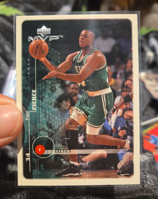 1999-00 Upper Deck MVP #10 Paul Pierce — front