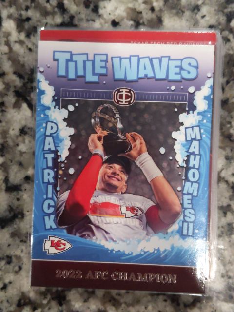 2025 Panini Icon Collection #TW-3 Patrick Mahomes II Title Waves — front