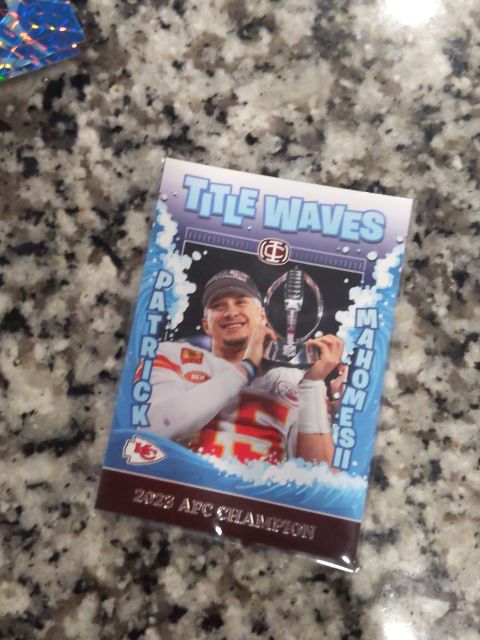 2025 Panini Icon Collection #TW-5 Patrick Mahomes II Title Waves 2023 AFC Champion — front
